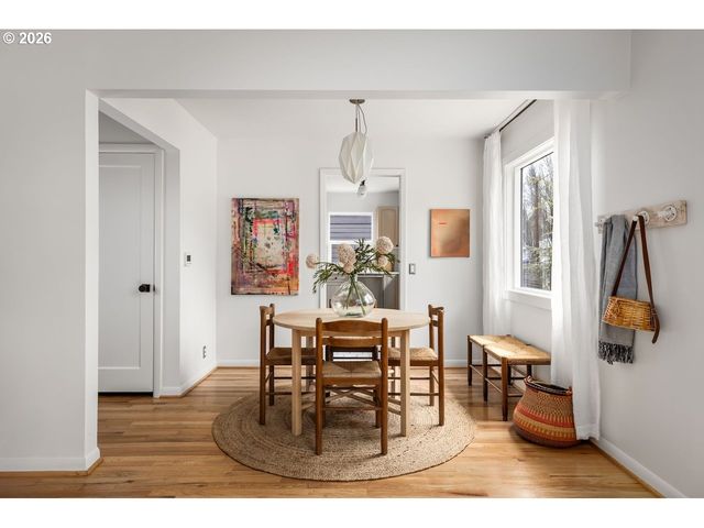 4310 Se LAMBERT St, Portland, OR 97206