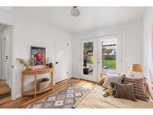 4310 Se LAMBERT St, Portland, OR 97206