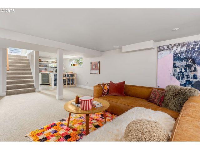 4310 Se LAMBERT St, Portland, OR 97206