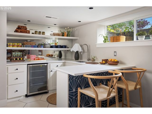 4310 Se LAMBERT St, Portland, OR 97206