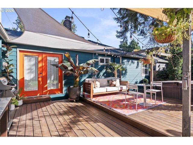 4310 Se LAMBERT St, Portland, OR 97206