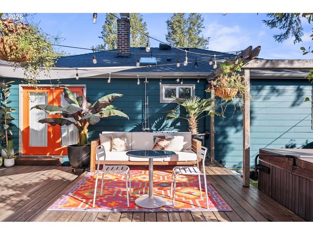 4310 Se LAMBERT St, Portland, OR 97206