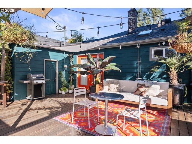 4310 Se LAMBERT St, Portland, OR 97206