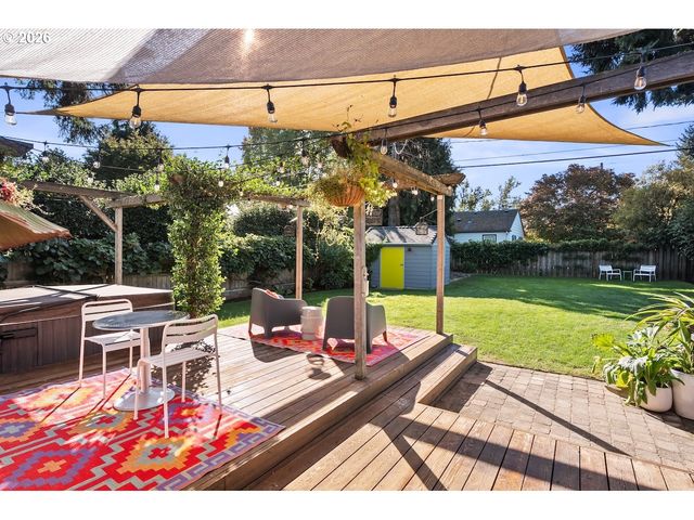 4310 Se LAMBERT St, Portland, OR 97206