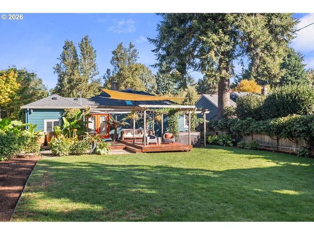 4310 Se LAMBERT St, Portland, OR 97206