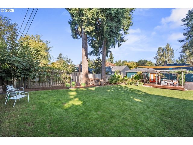 4310 Se LAMBERT St, Portland, OR 97206