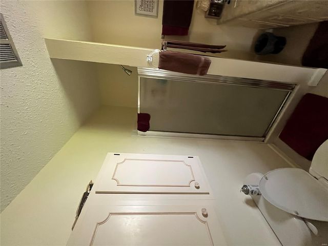 215 Lee St, Fredericktown, MO 63645