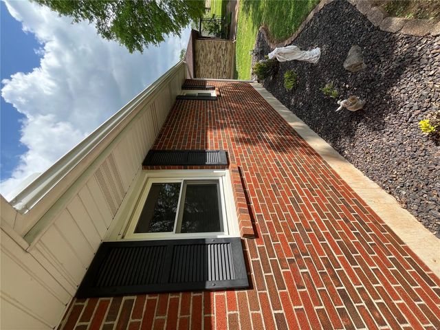 215 Lee St, Fredericktown, MO 63645