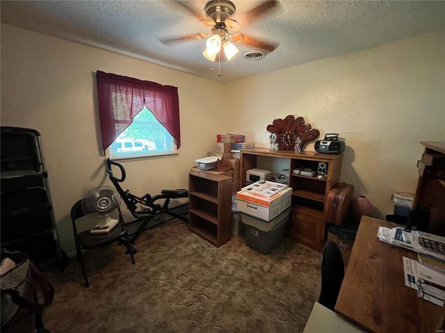 215 Lee St, Fredericktown, MO 63645