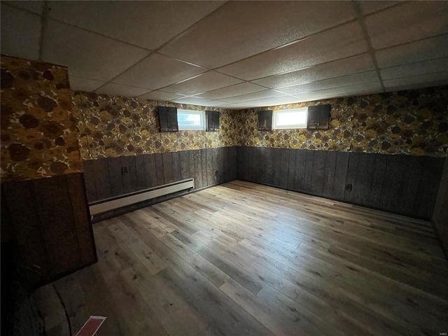 215 Lee St, Fredericktown, MO 63645