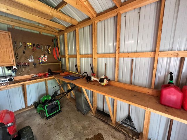 215 Lee St, Fredericktown, MO 63645