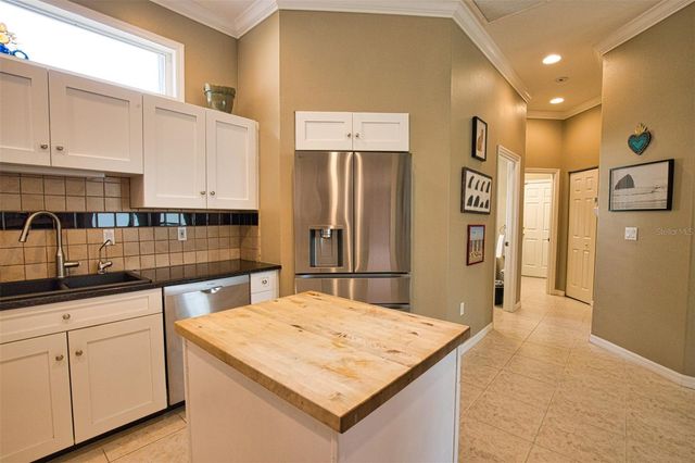 221 RIO TERRA, Venice, FL 34285