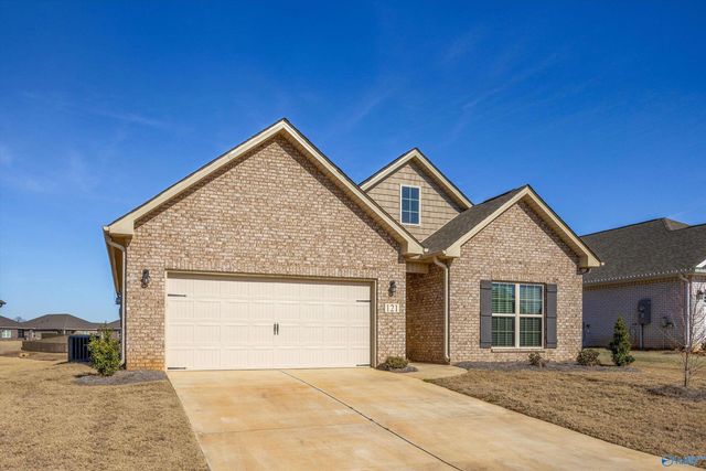 121 Heritage Lakes Boulevard, New Market, AL 35761