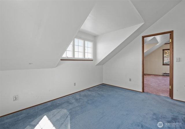 1369 Chatham Lane, Oak Harbor, WA 98277