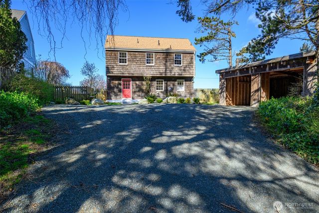 1369 Chatham Lane, Oak Harbor, WA 98277