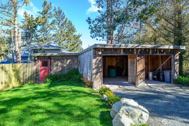 1369 Chatham Lane, Oak Harbor, WA 98277