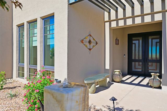 7 Camino Barranca, Santa Fe, NM 87507