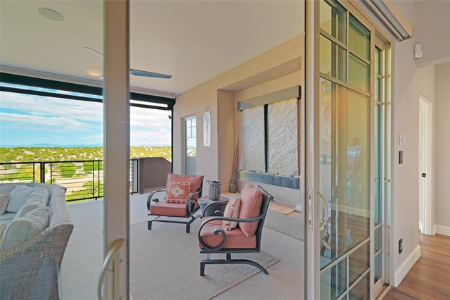 7 Camino Barranca, Santa Fe, NM 87507