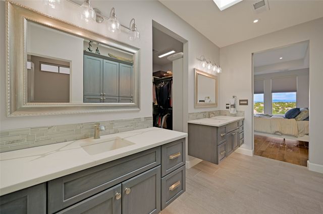 7 Camino Barranca, Santa Fe, NM 87507