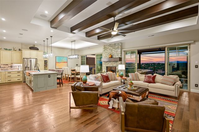 7 Camino Barranca, Santa Fe, NM 87507