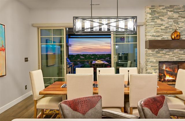 7 Camino Barranca, Santa Fe, NM 87507