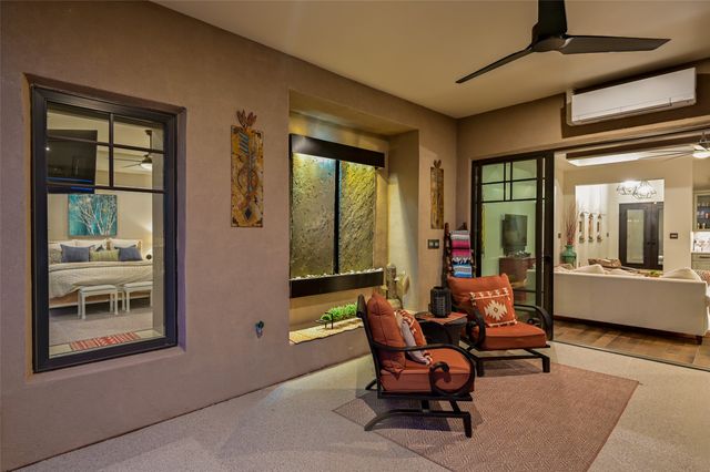 7 Camino Barranca, Santa Fe, NM 87507