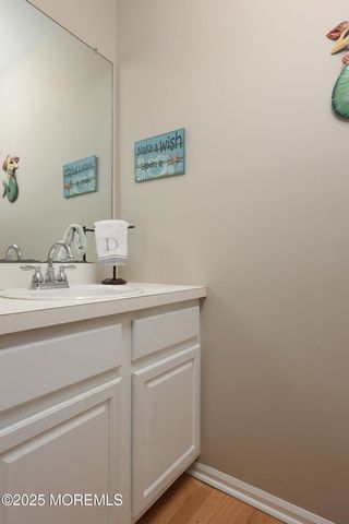 22 Roe Lane, Howell, NJ 07731