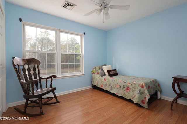 22 Roe Lane, Howell, NJ 07731