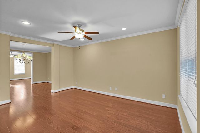 27 Kendrick Pines Boulevard, Spring, TX 77389