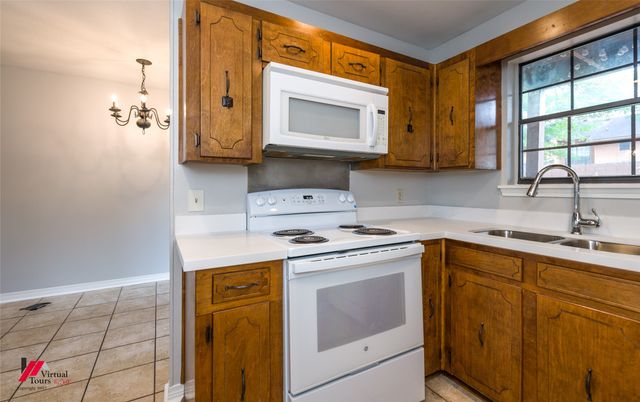 3462 Bayou Crossing Drive, Shreveport, LA 71105
