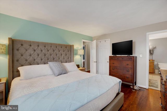 417 RUSHMORE DR, York, PA 17402