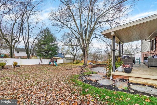 417 RUSHMORE DR, York, PA 17402