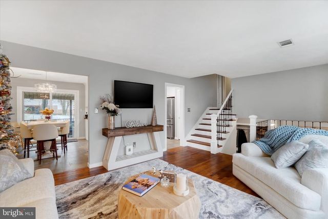 417 RUSHMORE DR, York, PA 17402