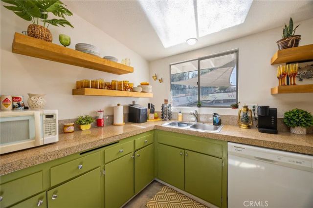 61503 Sunburst, Joshua Tree, CA 92252