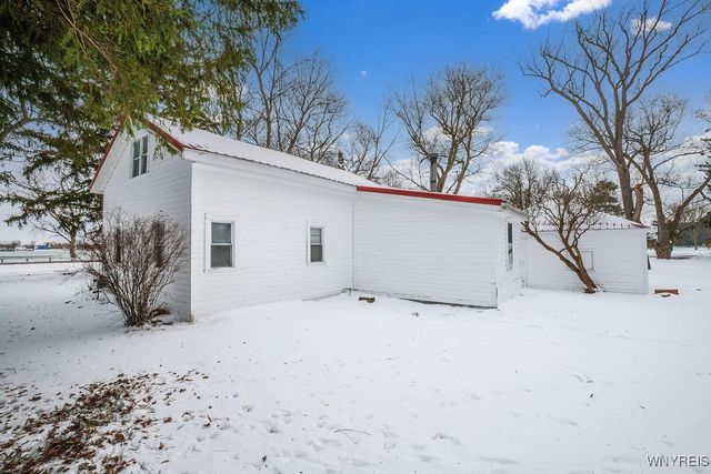 4374 East River Road, Grand Island, NY 14072