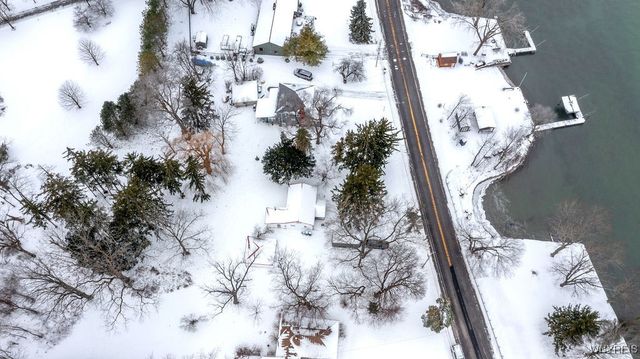 4374 East River Road, Grand Island, NY 14072