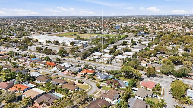 12845 SW 72nd Ter, Miami, FL 33183