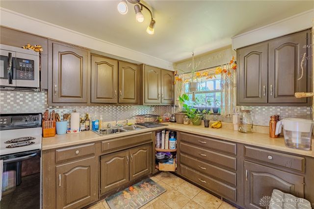 626 Upland Drive, Dayton, OH 45449