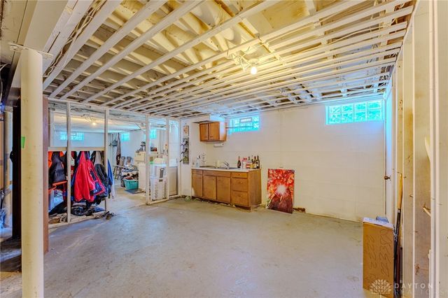 626 Upland Drive, Dayton, OH 45449