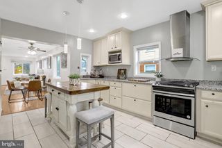 6828 KENYON DR, Alexandria, VA 22307