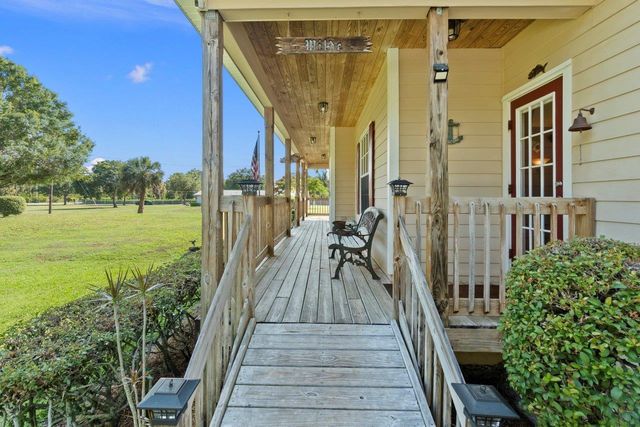 405 SE Salerno Road, Stuart, FL 34997