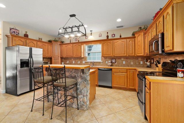 405 SE Salerno Road, Stuart, FL 34997