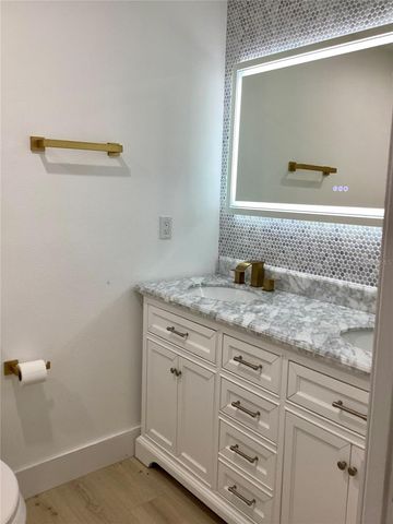 2370 BAHIA VISTA STREET, Sarasota, FL 34239