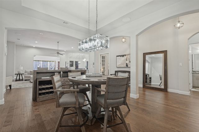 6822 Historic View, Dallas, TX 75236