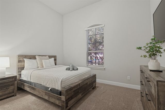 6822 Historic View, Dallas, TX 75236