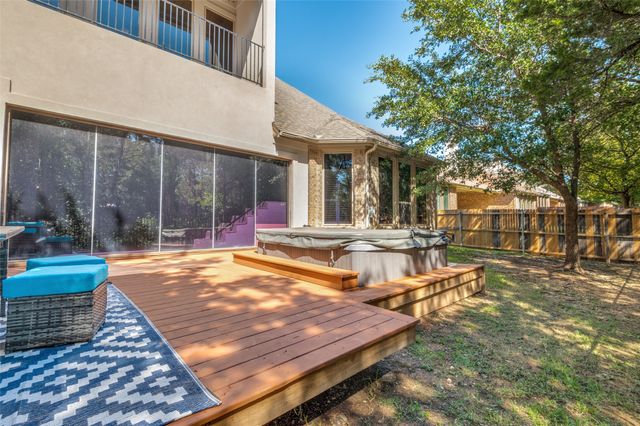6822 Historic View, Dallas, TX 75236