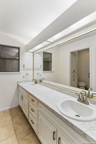 8706 Golden View, Windcrest, TX 78239