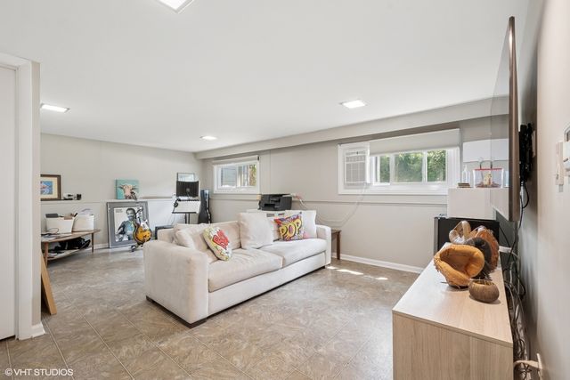 3415 Ralmark Lane, Glenview, IL 60026