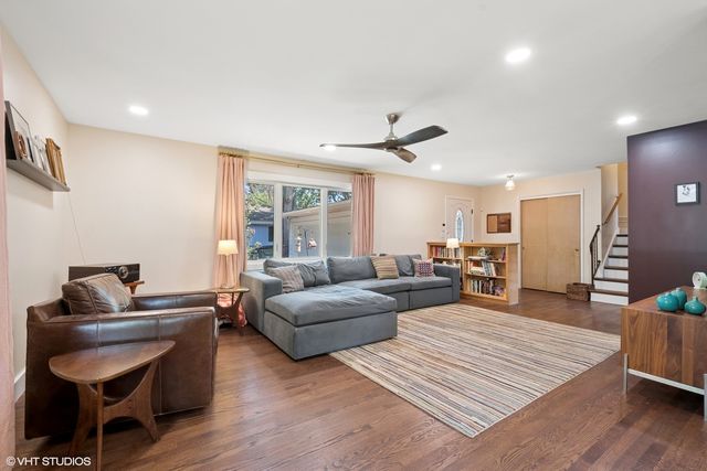 3415 Ralmark Lane, Glenview, IL 60026