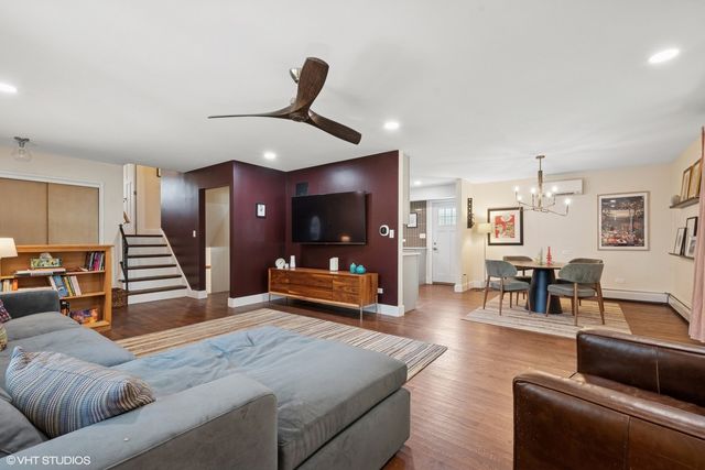 3415 Ralmark Lane, Glenview, IL 60026